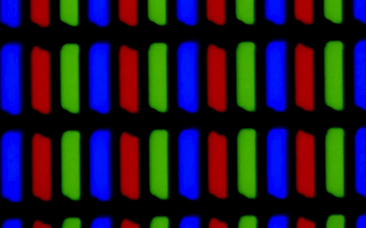 TN display closeup 300X