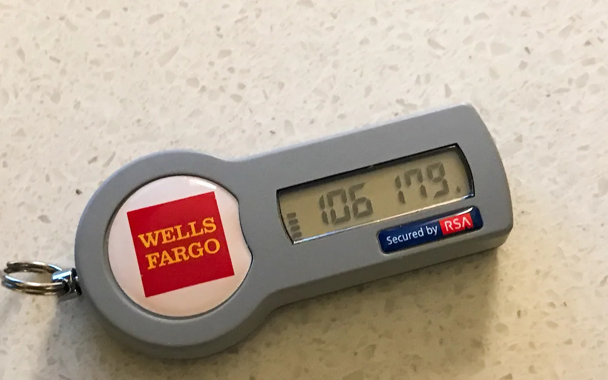 Wells Fargo 2FA RSA Token - Two Factor Authentication - Six Digit Code (53370207137)
