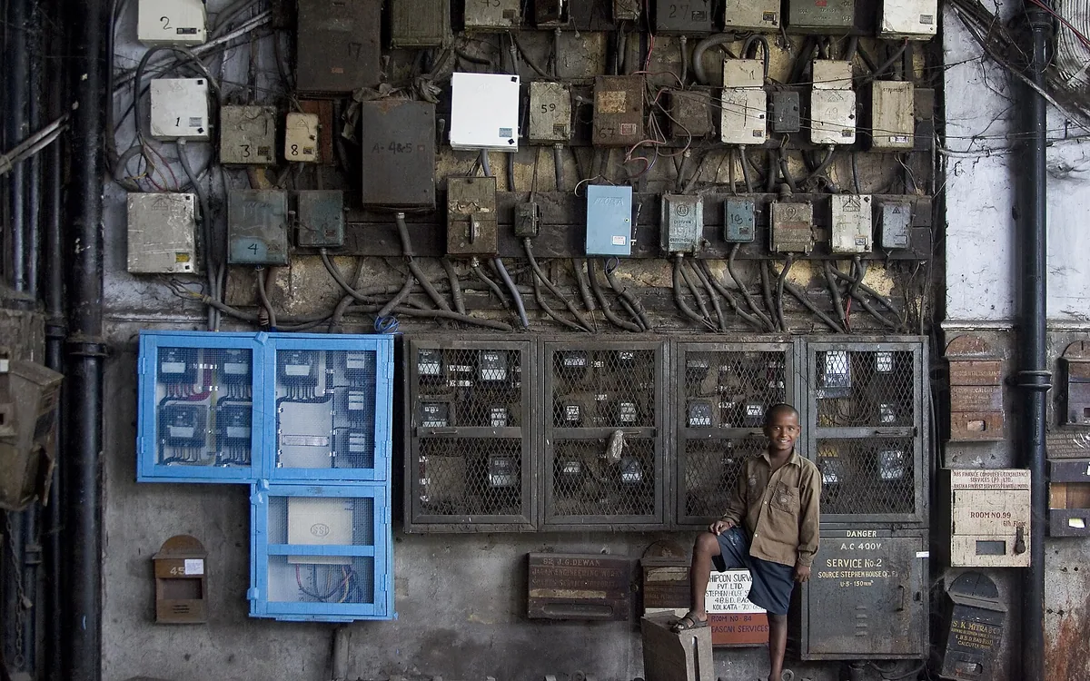 India - Kolkata electricity meters - 3832